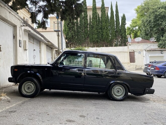 LADA (VAZ) 2107-8