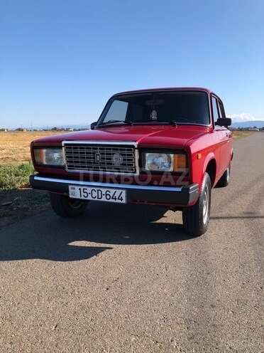 LADA (VAZ) 2107-1