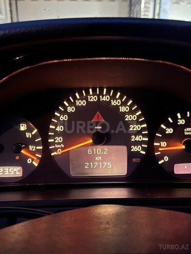 Mercedes E 200-15