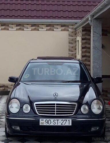 Mercedes E 200-1