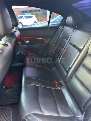 Chevrolet Cruze-10