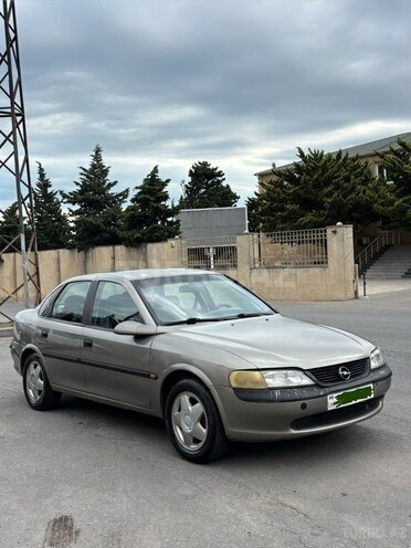 Opel Vectra-2