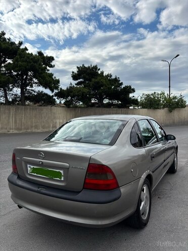 Opel Vectra-5