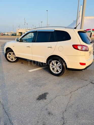 Hyundai Santa Fe-6