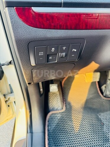 Hyundai Santa Fe-15