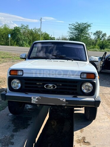 LADA (VAZ) Niva-8