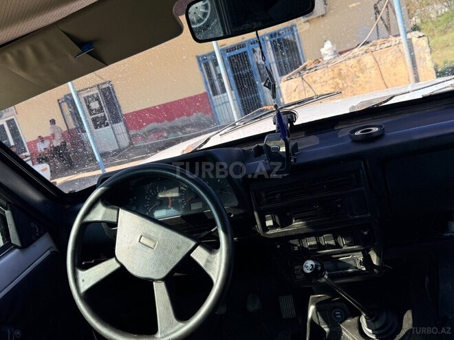 LADA (VAZ) Niva-11