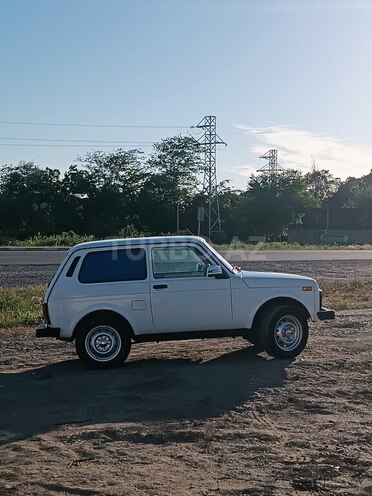 LADA (VAZ) Niva-16