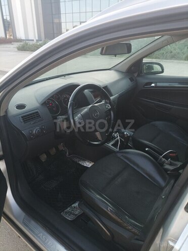 Opel Astra-12