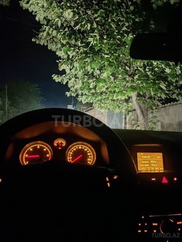Opel Astra-13