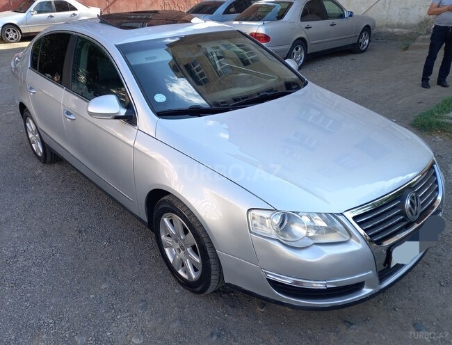 Volkswagen Passat-1