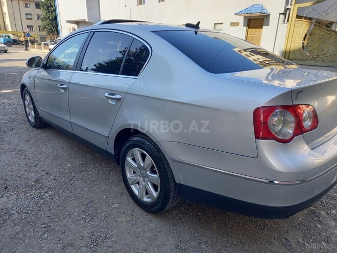 Volkswagen Passat-8