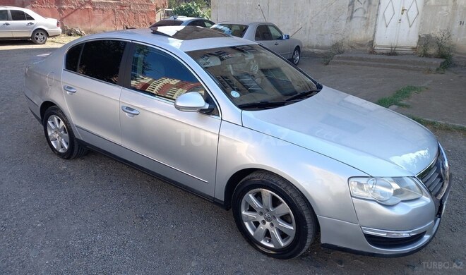 Volkswagen Passat-11