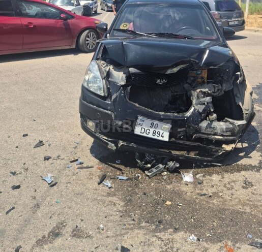 Kia Rio-1
