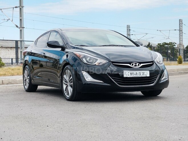Hyundai Elantra-3