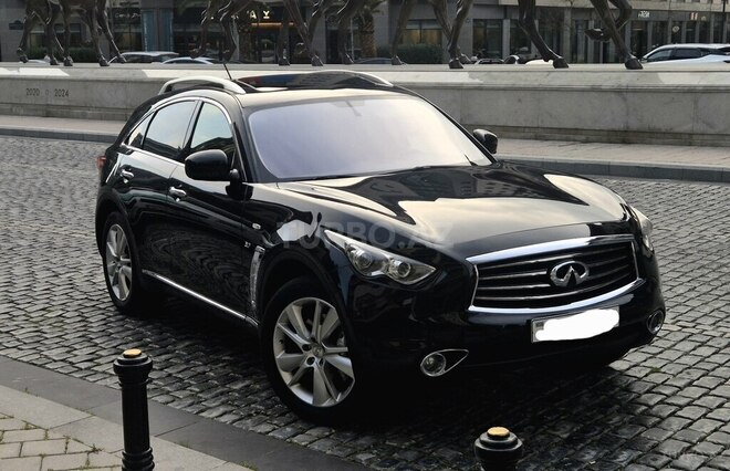 Infiniti QX70-2