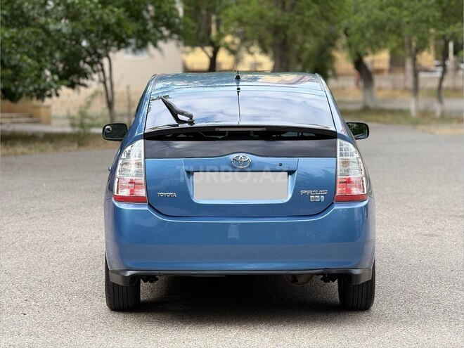 Toyota Prius-6