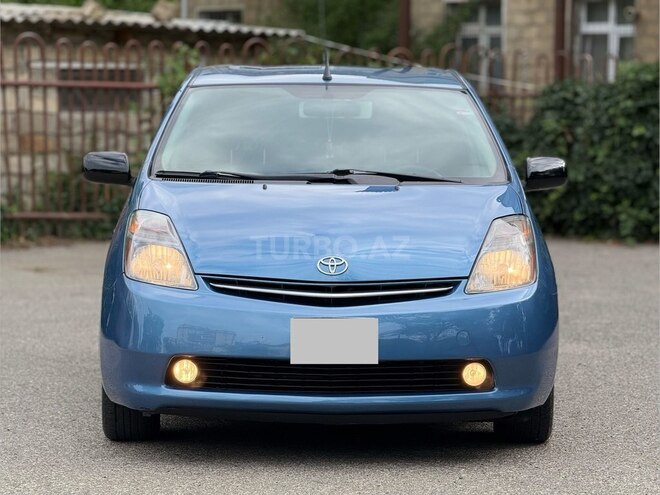 Toyota Prius-3
