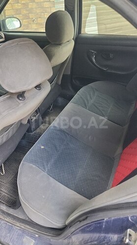 Peugeot 406-4