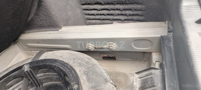 Mercedes E 230-17