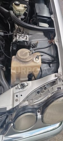 Mercedes E 230-16