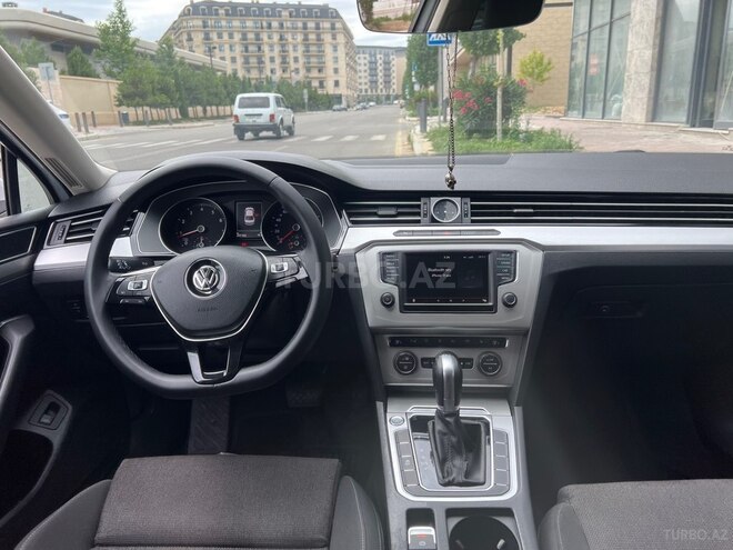 Volkswagen Passat-3