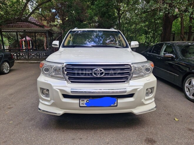 Toyota Land Cruiser-11