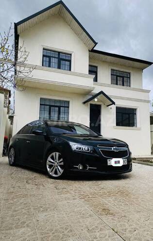 Chevrolet Cruze-1