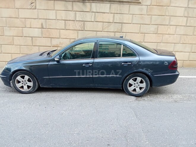 Mercedes E 220-6