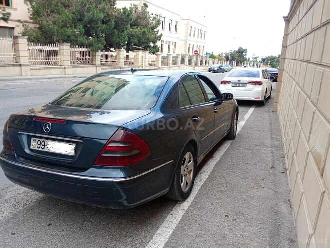 Mercedes E 220-4