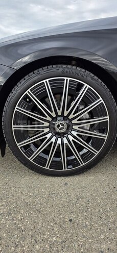 Mercedes E 300-5