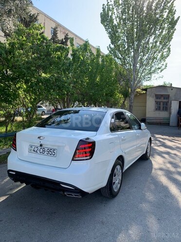Chevrolet Lacetti-4