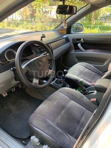 Chevrolet Lacetti-17