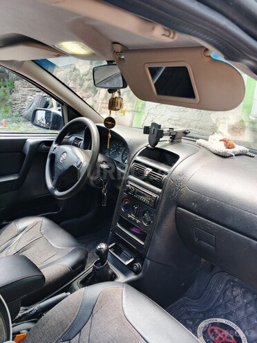 Opel Astra-2