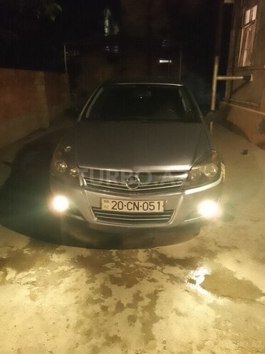Opel Astra-11