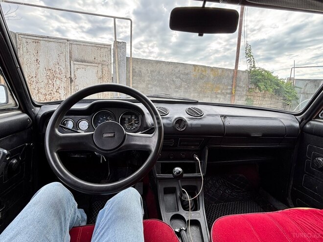 LADA (VAZ) 2106-4
