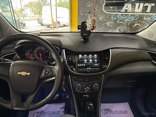 Chevrolet Trax-8