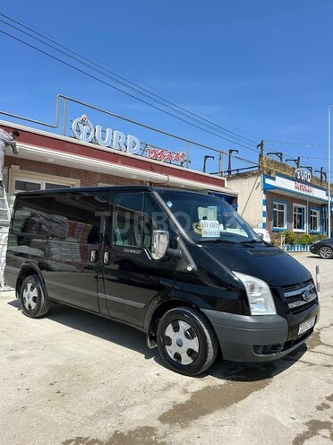Ford Transit-6