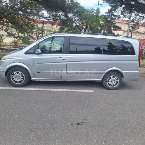 Mercedes Viano-5