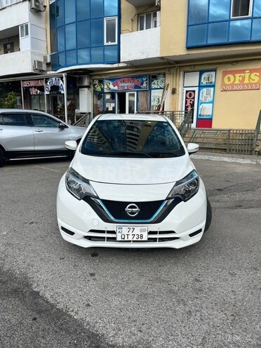 Nissan Note-4