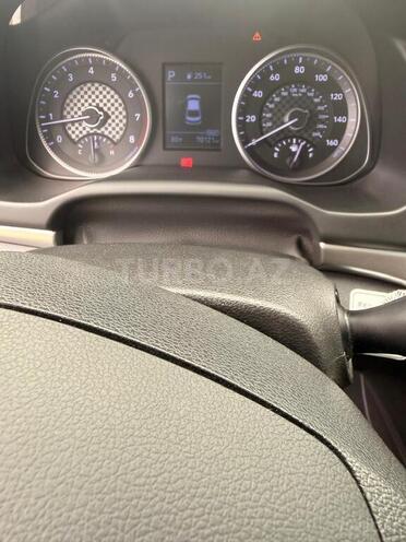 Hyundai Elantra-10