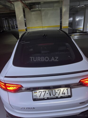 Geely Tugella S-8