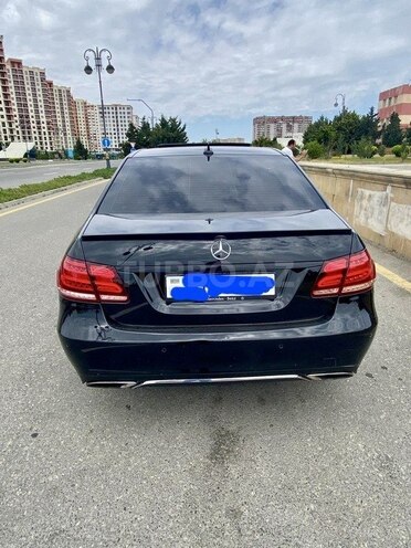 Mercedes E 250 4MATIC-10
