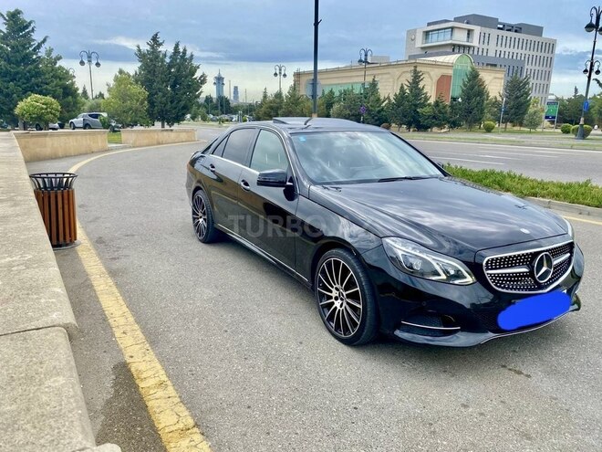 Mercedes E 250 4MATIC-1