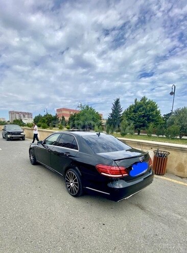Mercedes E 250 4MATIC-8