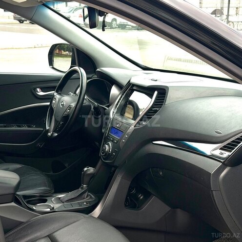 Hyundai Santa Fe-8