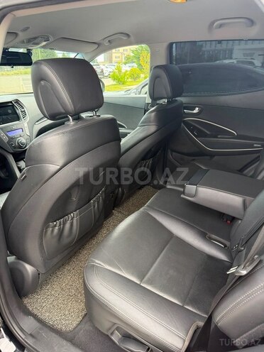Hyundai Santa Fe-12