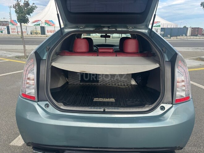 Toyota Prius-6