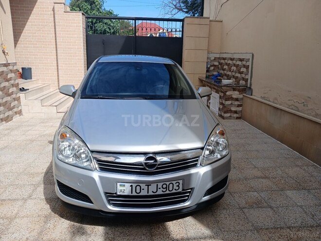 Opel Astra-2