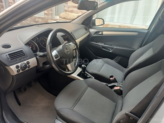 Opel Astra-10